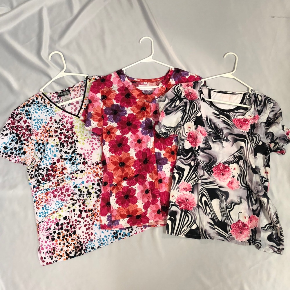 3 pack of Women’s Scrub Tops